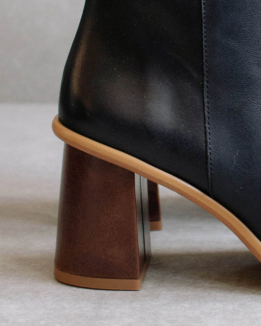 Atri Boots